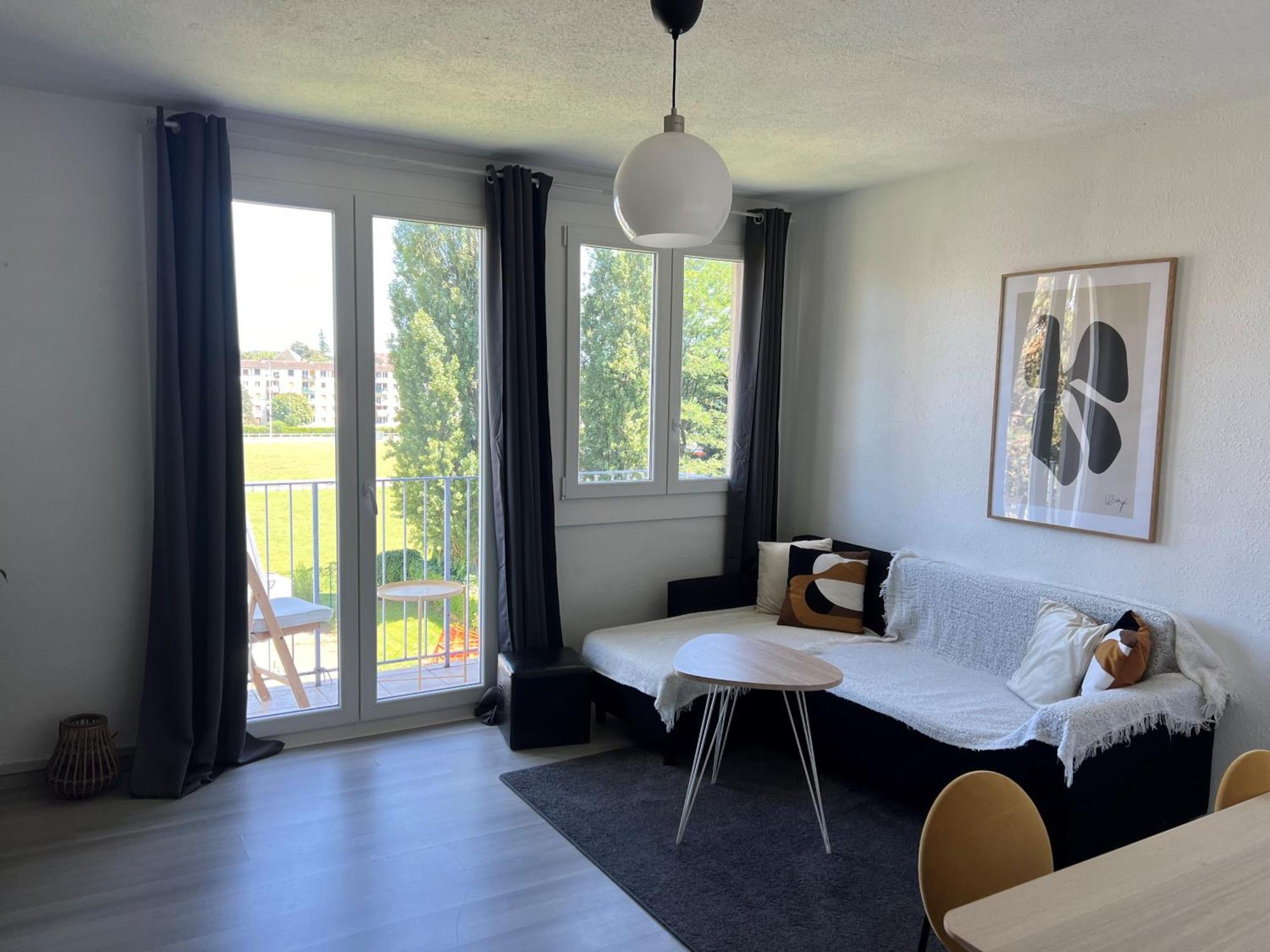 Ferienwohnung Cosy F3 Proche Centre Belfort Exterior foto